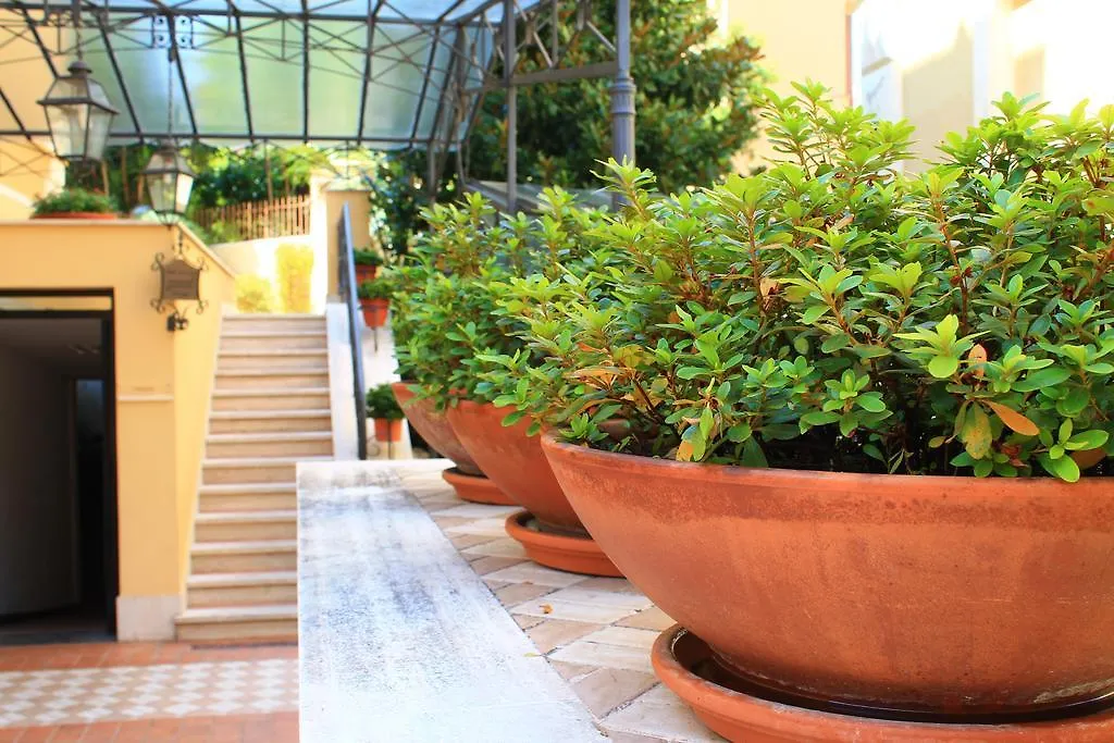 Hotel Villa Torlonia Rome