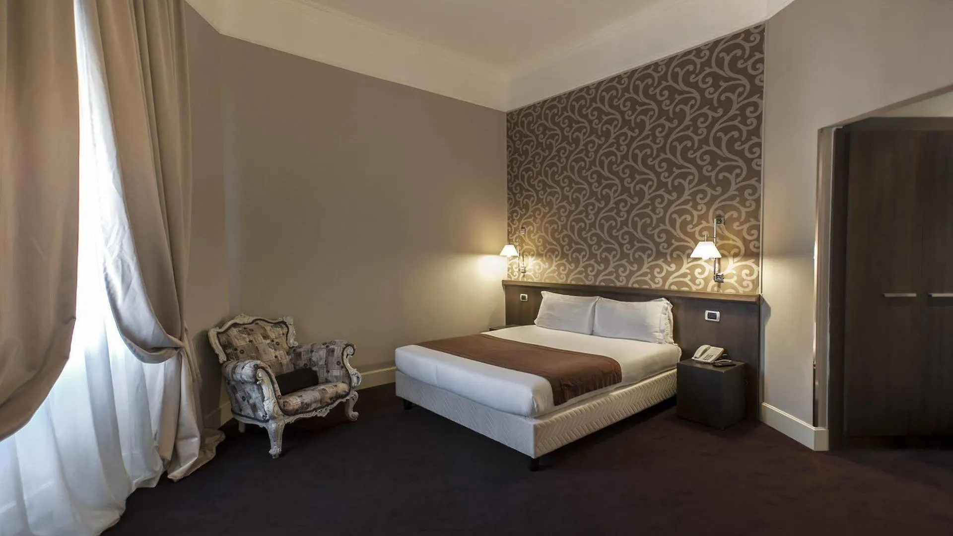 Hotel Villa Torlonia Rom 4*,  Italien