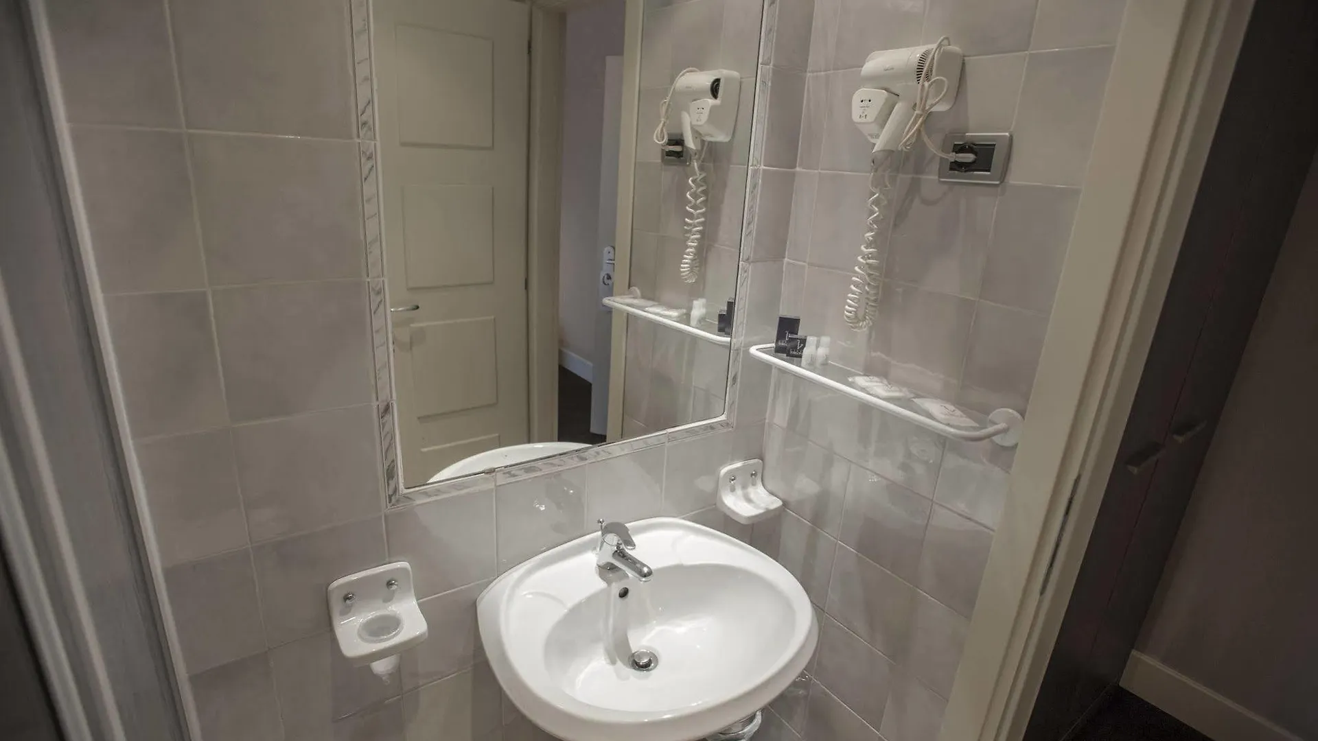 Hotel Villa Torlonia Rom 4*,